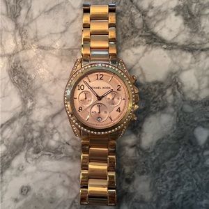 Michael Kors women’s watch rose gold